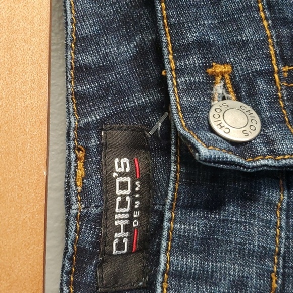 Chico's jeans women's chicos size 0 equals US size 4 blue embellished pockets - Picture 8 of 15